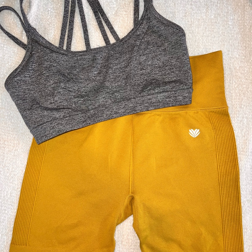 Forever 21 Biker Shorts Sports Bra Bundle size M